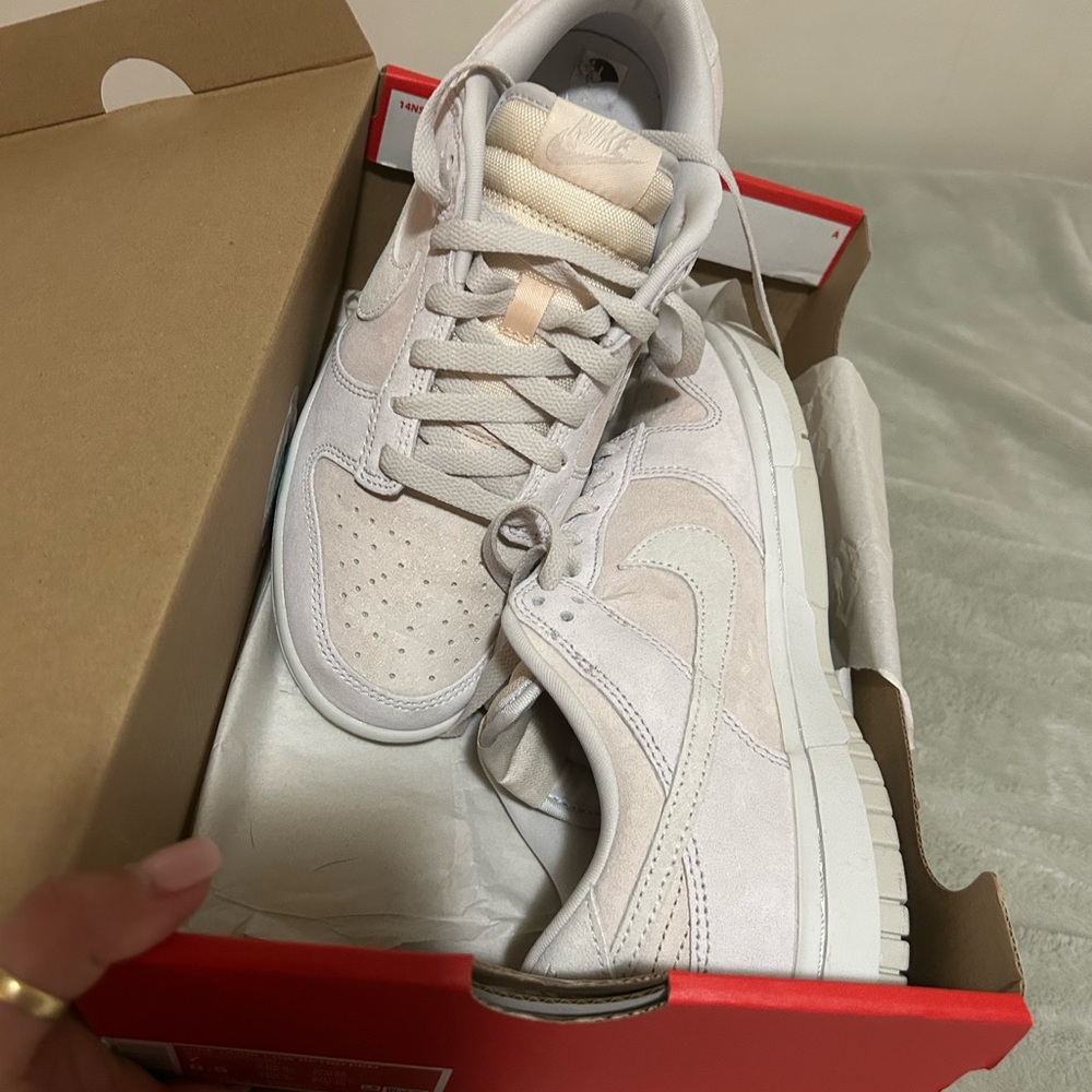 Nike Cream dunks - Picture 2 of 3